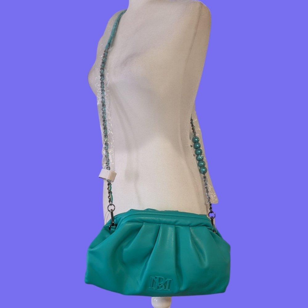 NWT Badgley Mischka Vegan Leather Wrapped Frame Crossbody Green MSRP $149 NEW
